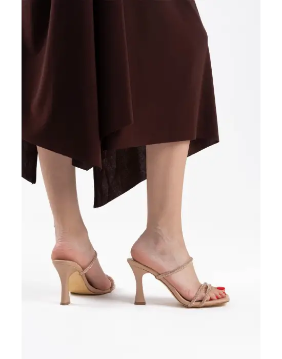 Nude Taşlı İnce Bantlı Kadın Topuklu Terlik TR20MY01D