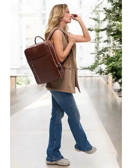 Organizer Premium Deri 16 inç Taba Nova Sırt Laptop Çantası