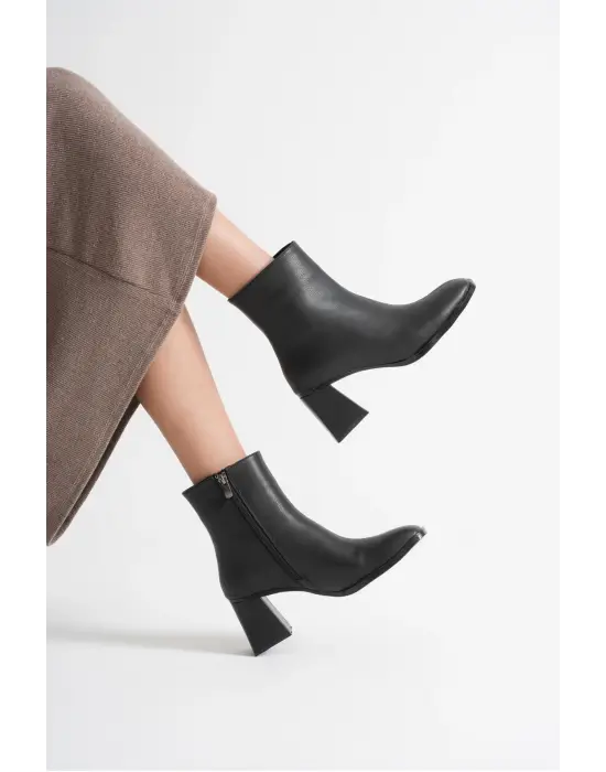 Ornela Kadın Siyah Topuklu Bot