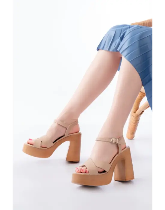 P-105 Nut Çapraz Kalın Topuklu Kadın Sandalet