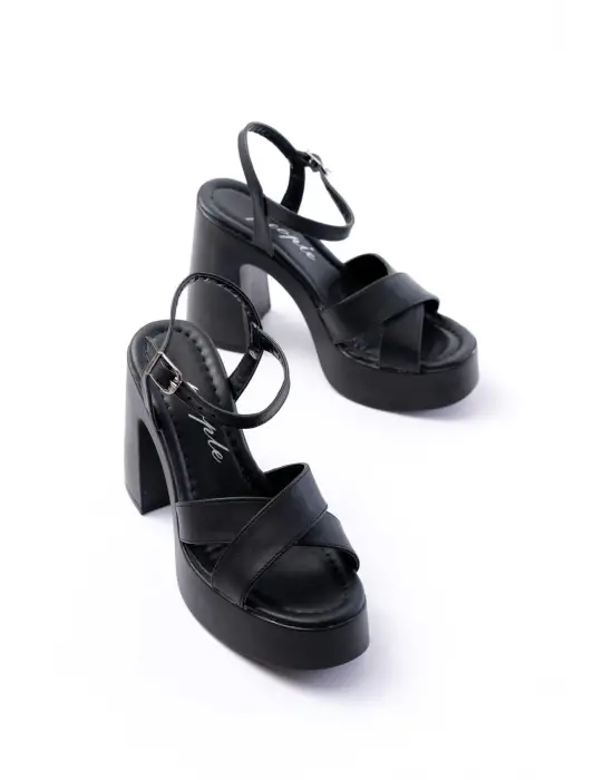 P-105 Siyah Çapraz Kalın Topuklu Kadın Sandalet