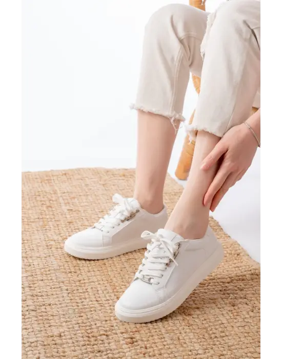 P-910 Beyaz Bağcıklı Taban Dikişli Günlük Kadın Spor