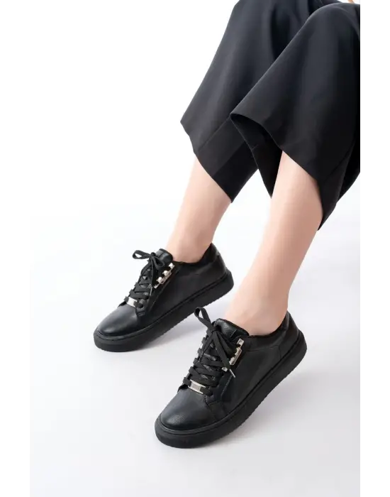 P-910 Siyah Bağcıklı Taban Dikişli Günlük Kadın Spor