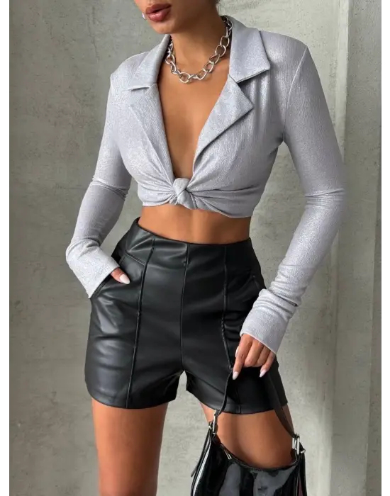 Parçalı Cepli Deri Şort Siyah W26312