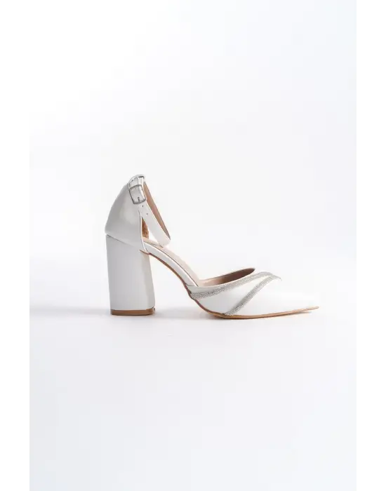Pery Kadın Beyaz Topuklu Ayakkabı
