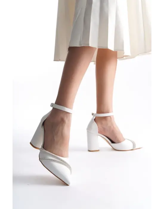 Pery Kadın Beyaz Topuklu Ayakkabı