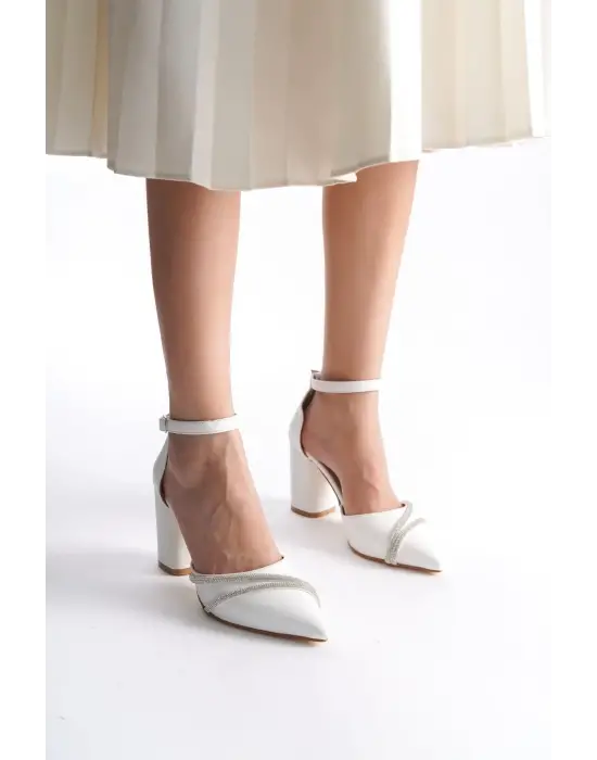 Pery Kadın Beyaz Topuklu Ayakkabı