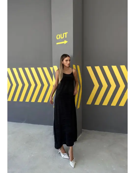 Piliseli Uzun Elbise