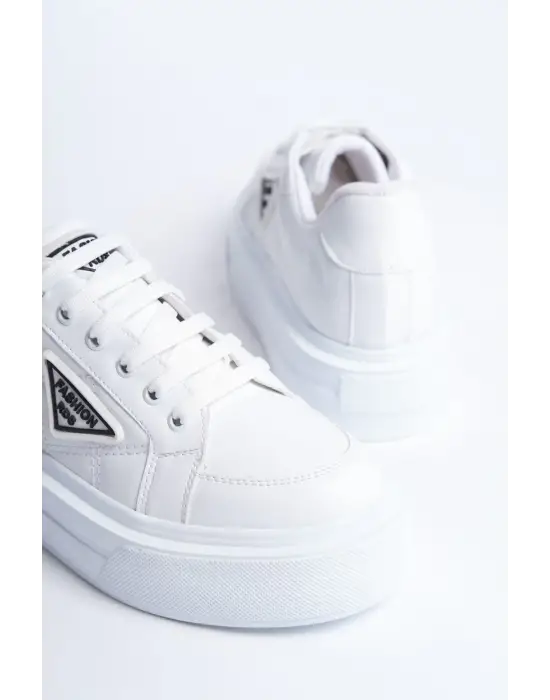 Prag Bağcıklı Ortopedik Taban Desenli Kadın Sneaker Spor Ayakkabı  Bt - Beyaz