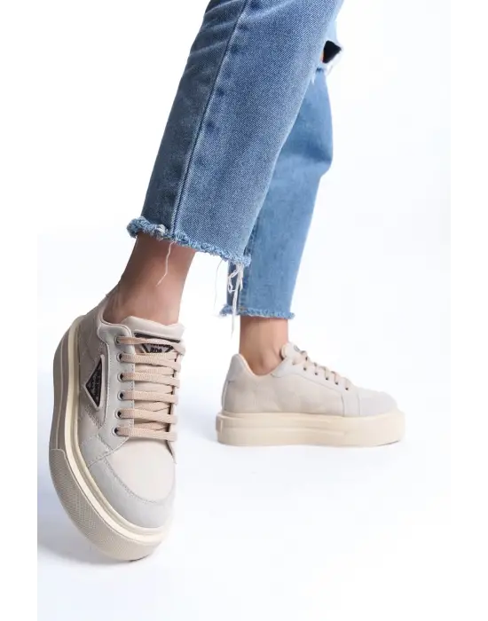 Prag Bağcıklı Ortopedik Taban Desenli Kadın Sneaker Spor Ayakkabı  Kt - Krem