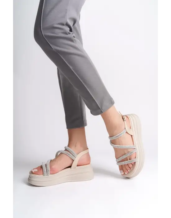 Rıley İnce Tokalı Taşlı Şeritli Ortopedik Taban Kadın Sandalet  Kt - Krem