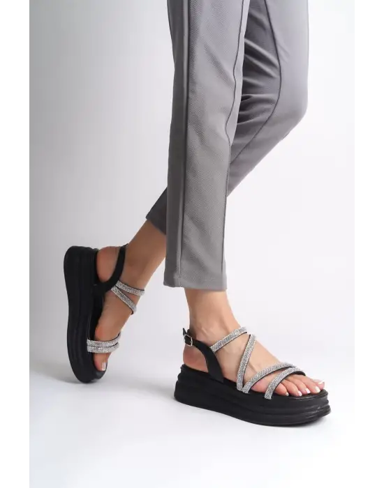 Rıley İnce Tokalı Taşlı Şeritli Ortopedik Taban Kadın Sandalet  St - Siyah