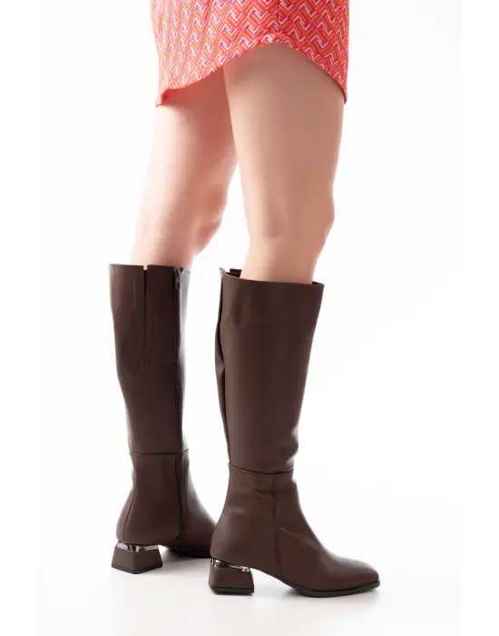Kahverengi Topuklu Fermuarlı Günlük Kadın Çizme