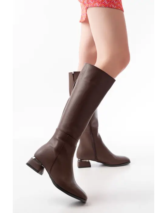 Kahverengi Topuklu Fermuarlı Günlük Kadın Çizme