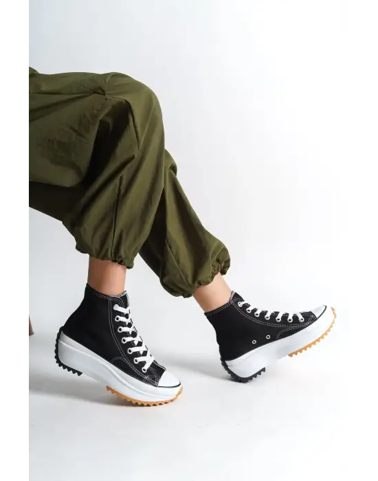 Roma Bağcıklı Ortopedik Taban Kadın Sneaker Spor Ayakkabı  Bt - Siyah