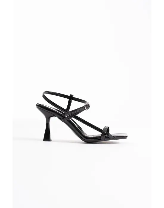 Rossie Kadın Siyah Rugan Topuklu Sandalet