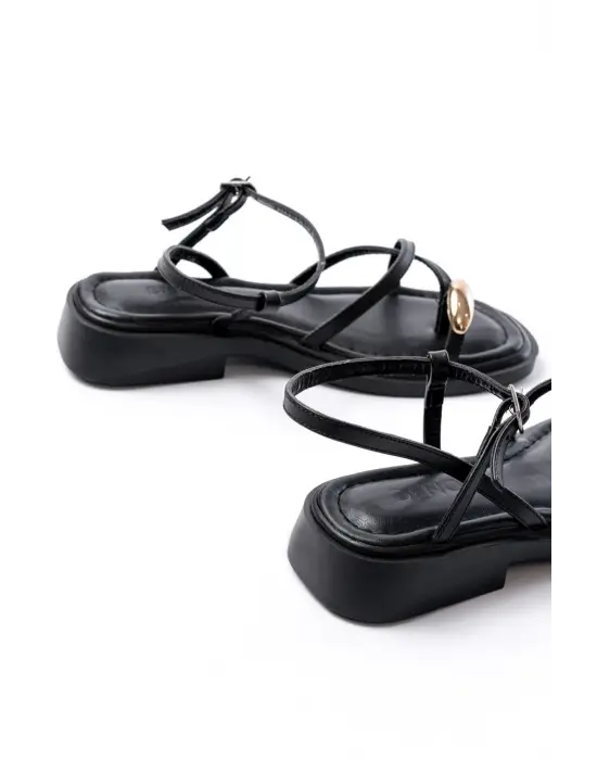 S-101 Siyah Parmak Arası Taş Detaylı Günlük Kadın Sandalet