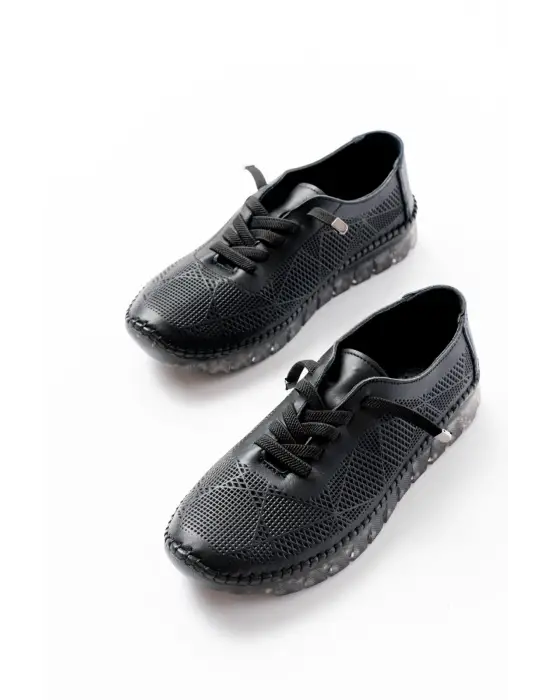 S-365  Siyah Desenli Hakiki Deri Şeffaf Taban Kadın Spor Ayakkabı