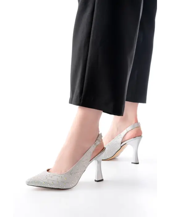 S-601 Gümüş Arkası Açık Taş Aksesuarlı Günlük Kadın Sandalet