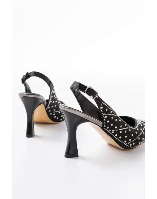 S-601 Siyah Arkası Açık Taş Aksesuarlı Günlük Kadın Sandalet