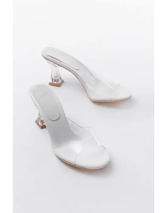 S-619 Beyaz Rugan Şeffaf Bantlı Şeffaf Topuklu Yuvarlak Burunlu Kadın Terlik