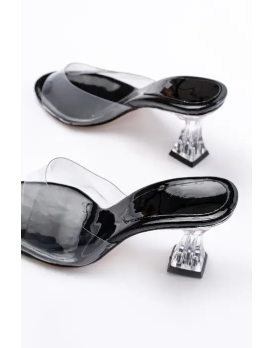 Siyah Rugan Şeffaf Bantlı Şeffaf Topuklu Yuvarlak Burunlu Kadın Terlik