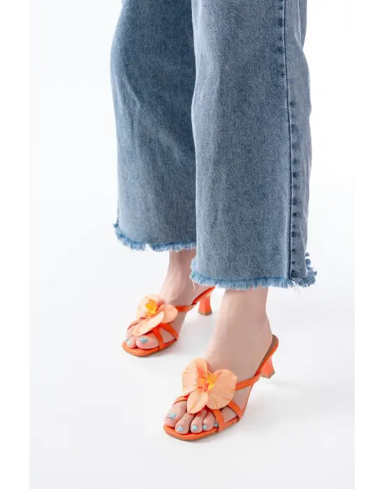 S-622 Orange Orkide Detaylı İnce Topuklu Kadın Terlik