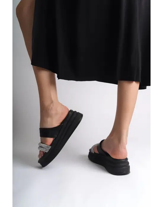 Sarah Düz Topuklu Taşlı Şeritli Kalın Ve Ortopedik Taban Kadın Terlik St - Siyah