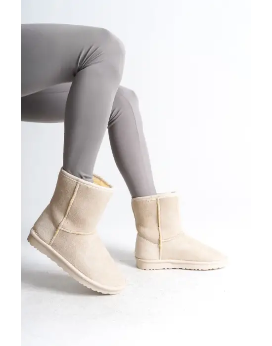 Selına Bağcıksız Düz Taban İçi Kürklü Süet Kadın Bot  Kt - Krem
