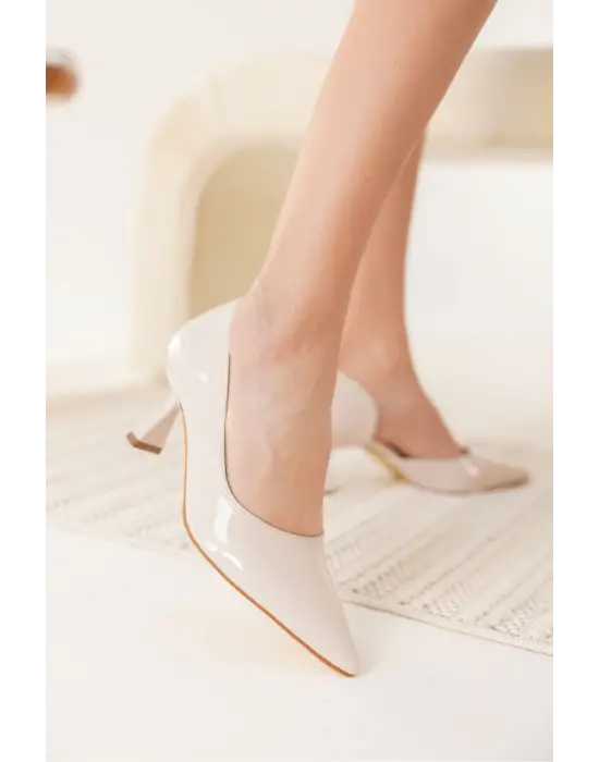 Seraphine Kadın Bej Rugan Topuklu Ayakkabı