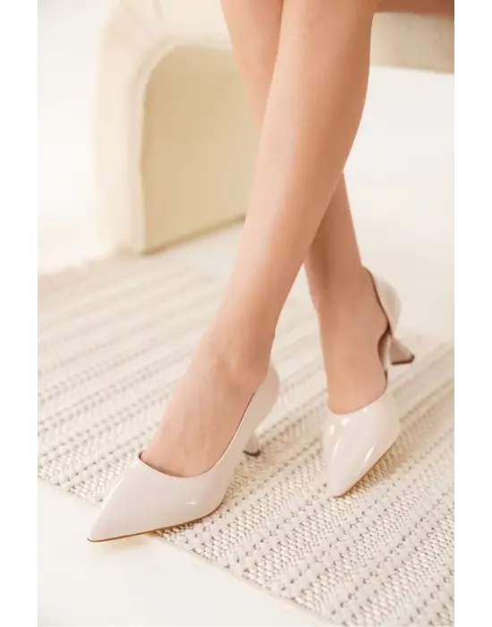 Seraphine Kadın Bej Rugan Topuklu Ayakkabı