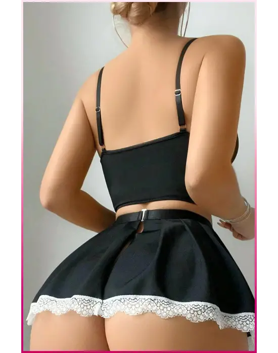 Siyah Fırfır Detaylı Özel Tasarım İç Giyim Seti