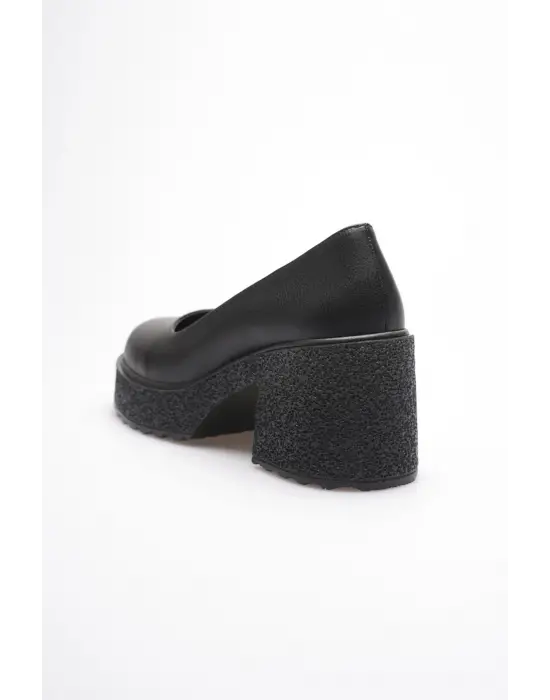 Siyah Kadın Günlük Ayakkabı TR06MS04C