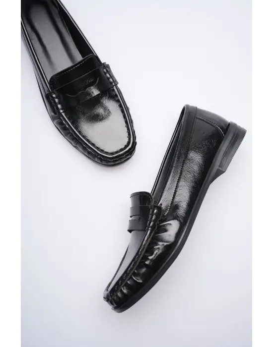 Siyah Parlak Deri Görünümlü Penny Loafer TR88MS02A