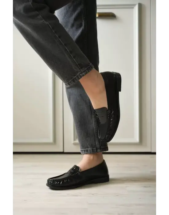 Siyah Parlak Deri Görünümlü Penny Loafer TR88MS02A