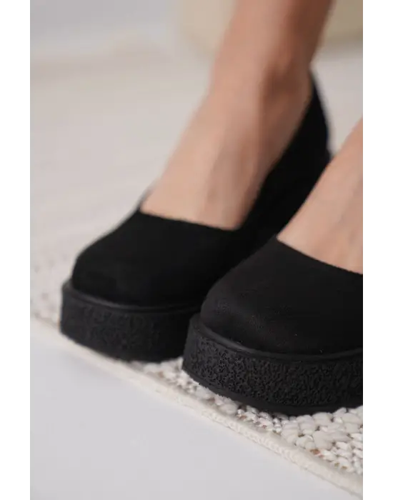 Siyah Süet Kadın Günlük Ayakkabı TR06MS04E