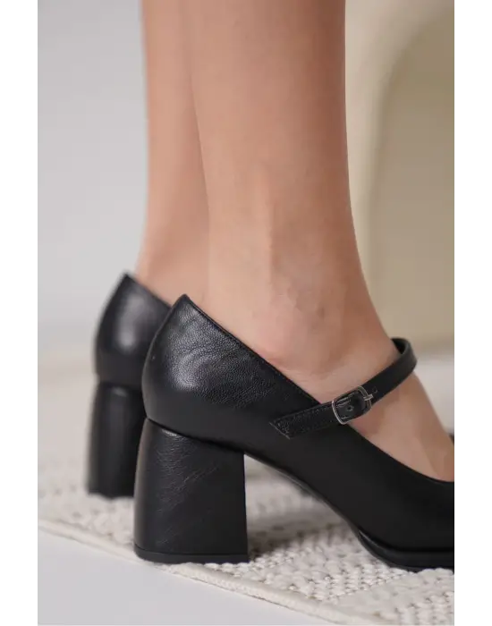 Slay Siyah Cilt Kadın Topuklu Ayakkabı