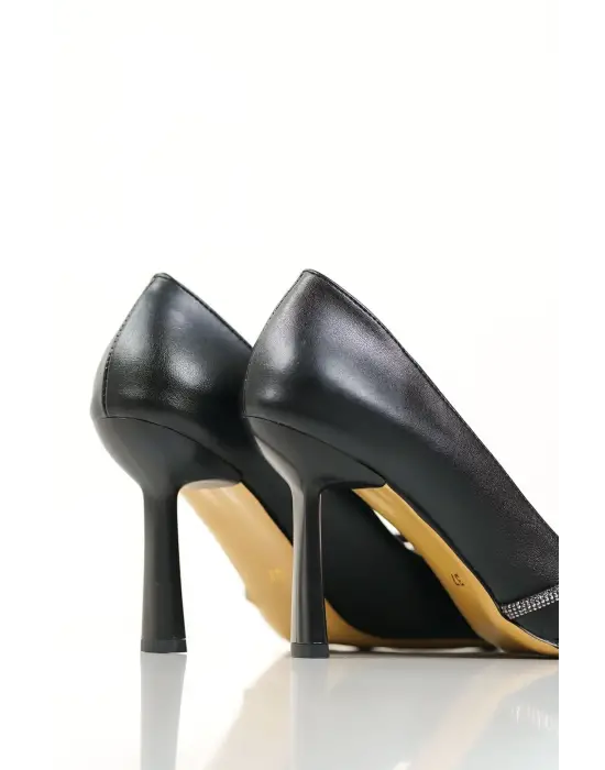 Sonya Siyah Taşlı Kadın Ayakkabı