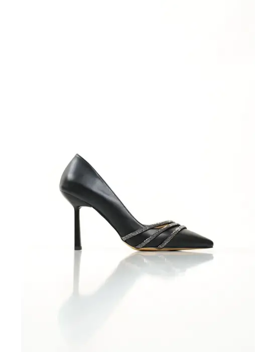 Sonya Siyah Taşlı Kadın Ayakkabı