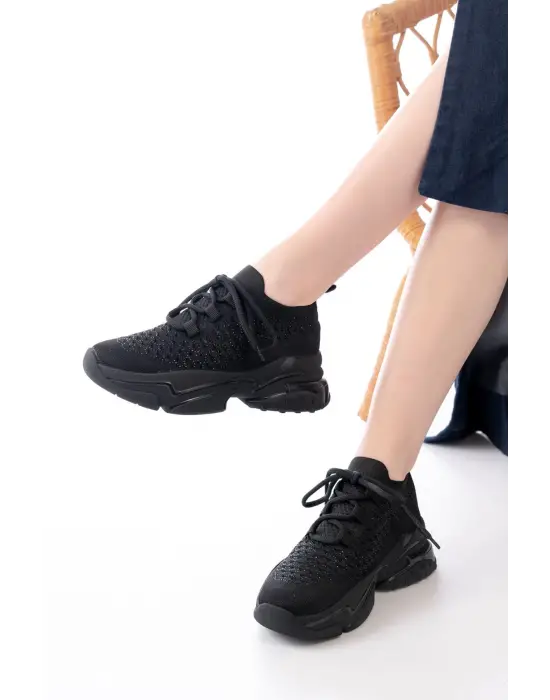 Sp-2024 Siyah Günlük Bağcıklı Fileli Taş Aksesuarlı Kadın Spor Ayakkabı
