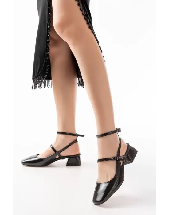 Siyah Rugan Günlük 4 Cm Topuklu Bayan Ayakkabı