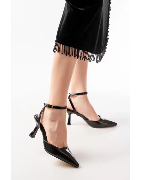 Siyah Rugan Günlük 7 Cm Topuklu Bayan Ayakkabı