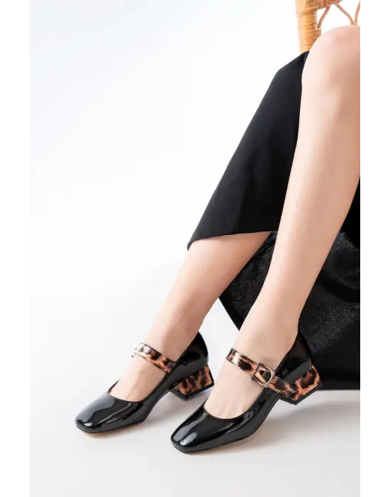 Siyah Leopar Rugan Günlük 4 Cm Topuklu Bayan Ayakkabı