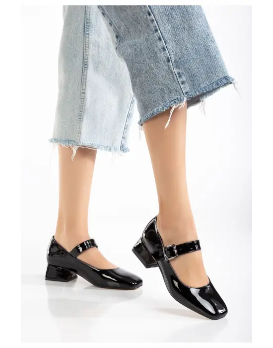 Siyah Rugan Günlük 4 Cm Topuklu Bayan Ayakkabı