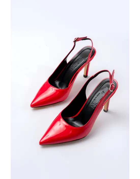 ST-1153 Kırmızı Rugan Günlük Arkası Açık 9 cm Topuklu Kadın Ayakkabı