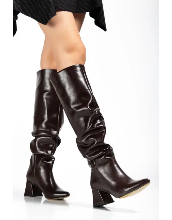 Syt-2002 Kahve Kırışık Rugan Körüklü Kalın Topuklu Günlük Bayan Çizme