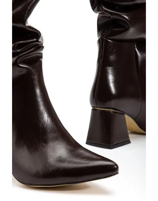 Syt-2002 Kahve Kırışık Rugan Körüklü Kalın Topuklu Günlük Bayan Çizme