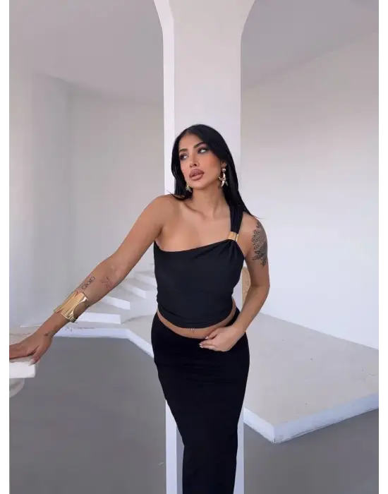 Tek Omuzlu Otoman Kumaş Gold Metal Detaylı Bluz