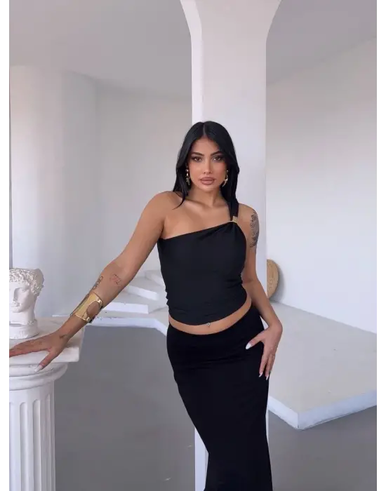 Tek Omuzlu Otoman Kumaş Gold Metal Detaylı Bluz