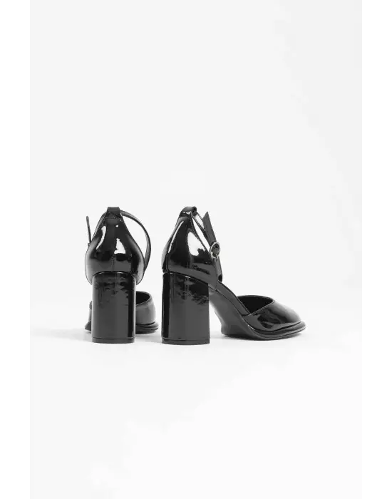 Theresa Siyah Rugan Kadın Topuklu Ayakkabı